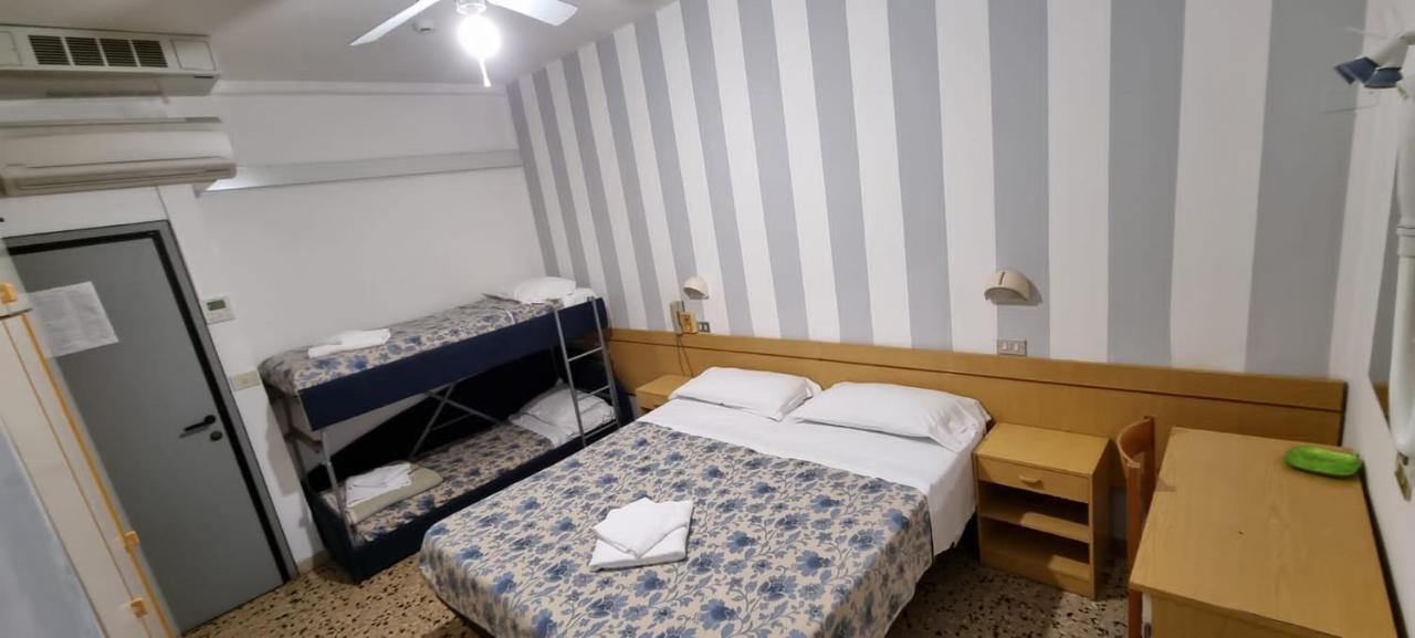 Hotel Franca 米萨诺阿德里亚蒂科 外观 照片