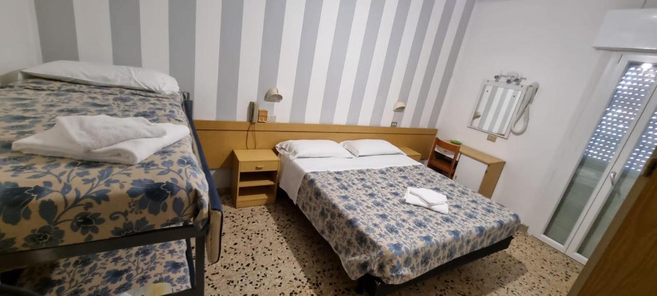Hotel Franca 米萨诺阿德里亚蒂科 外观 照片