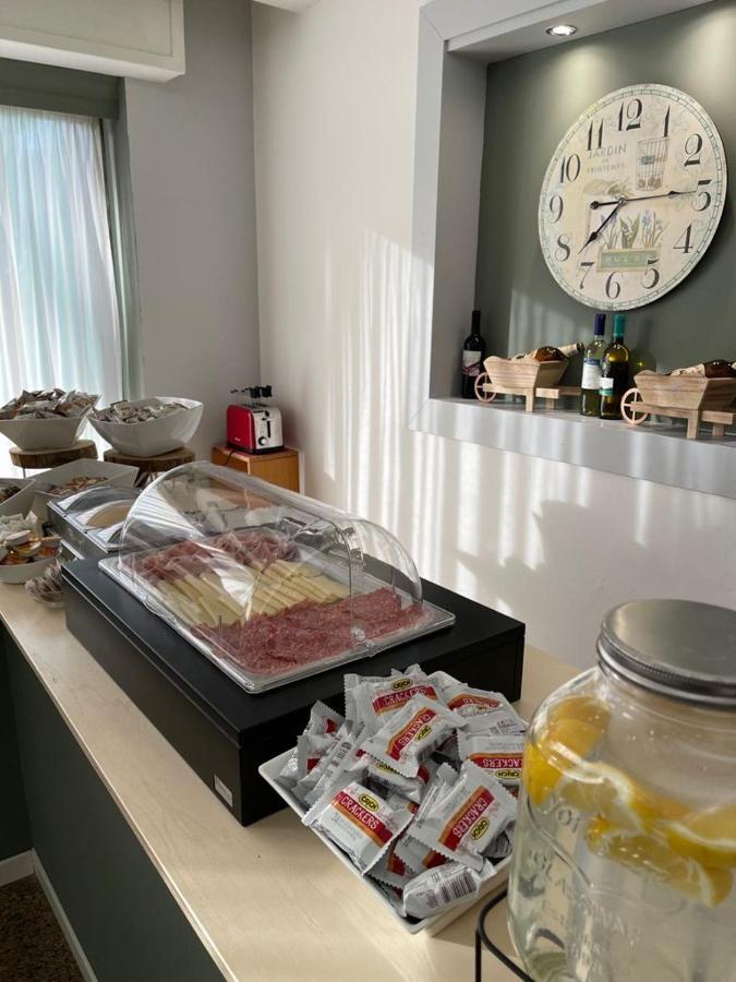 Hotel Franca 米萨诺阿德里亚蒂科 外观 照片