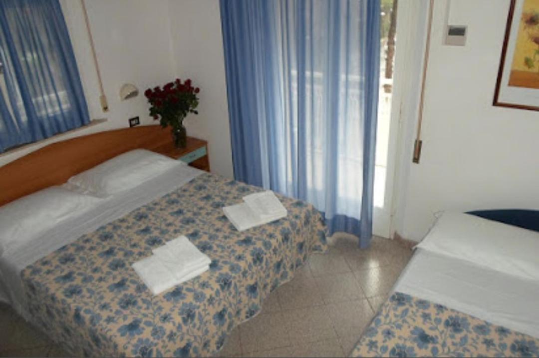 Hotel Franca 米萨诺阿德里亚蒂科 外观 照片